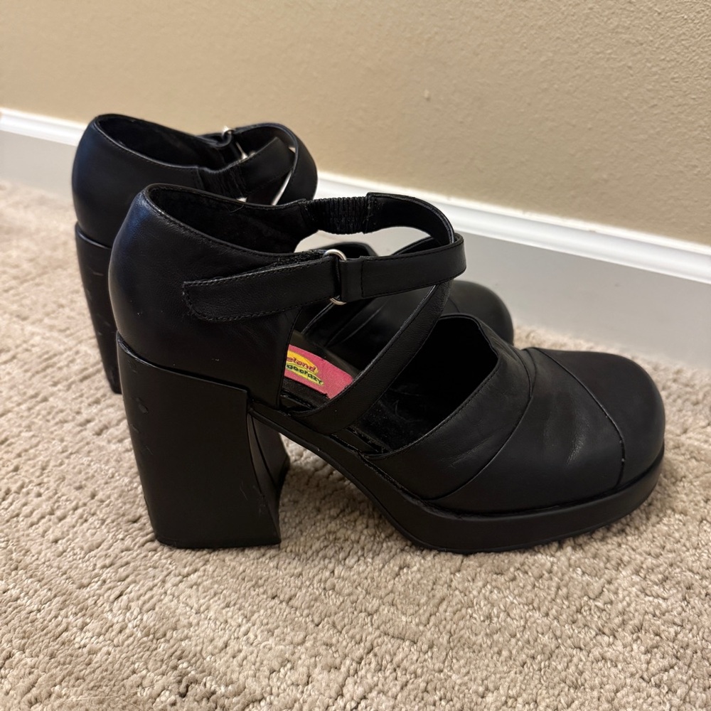 Vintage 90s Y2K Chunky Black Platform Mary Jane Heels Graceland Go Crazy